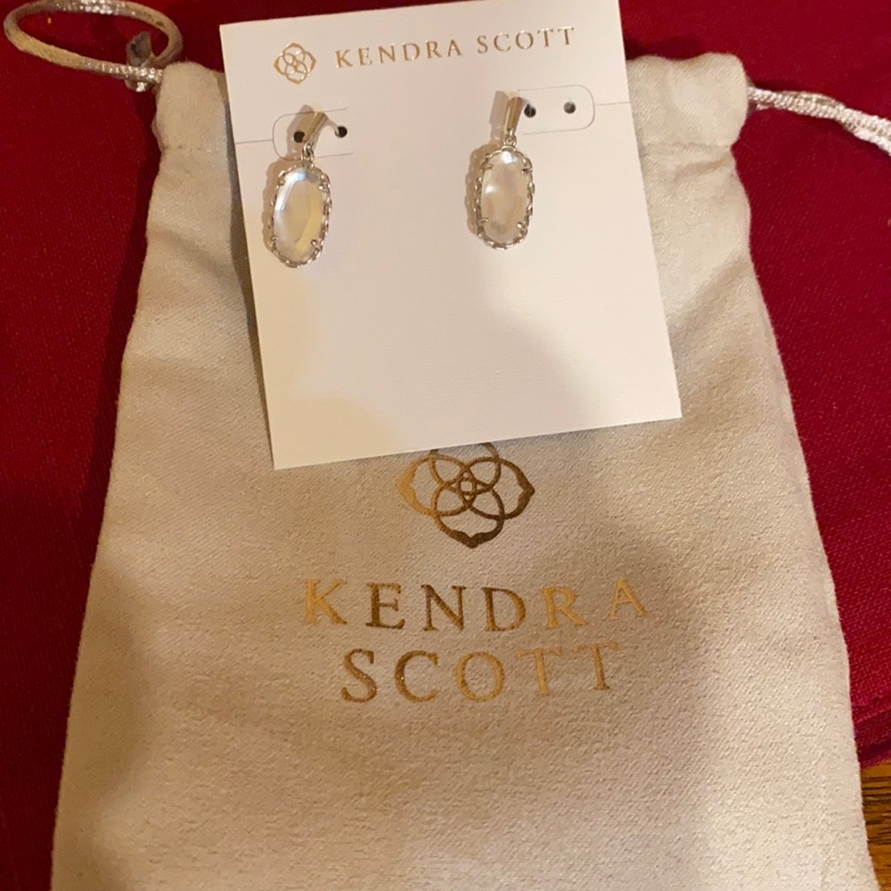 Kendra Scott Lee earrings